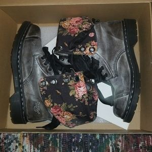 Doc Martins floral lace up boot