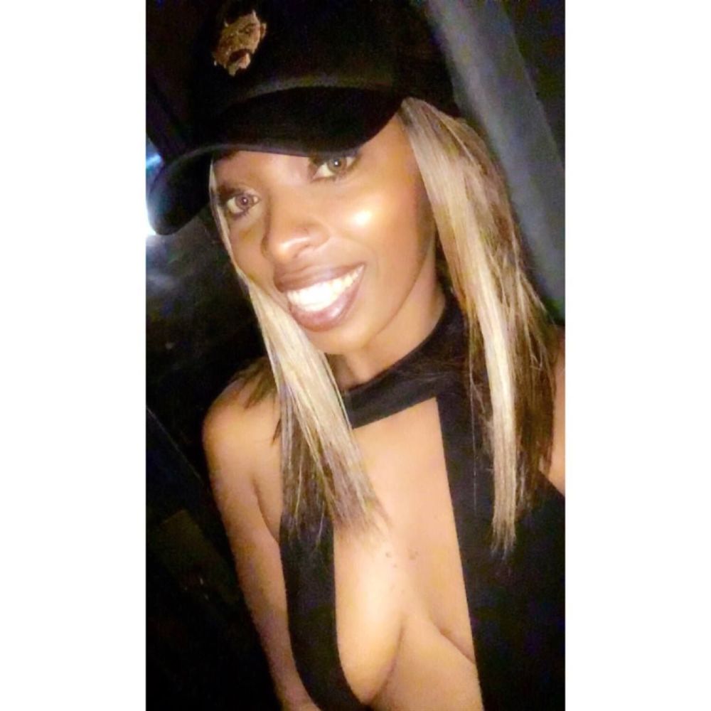 Meet your Posher, Liv