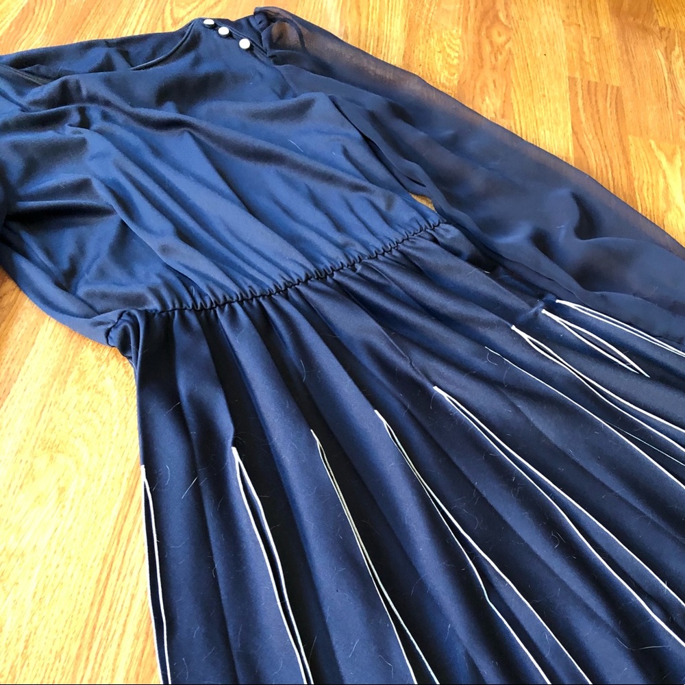Dress!