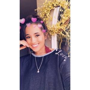 Meet your Posher, Stephanie