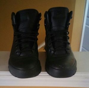 ACG nike winter boots