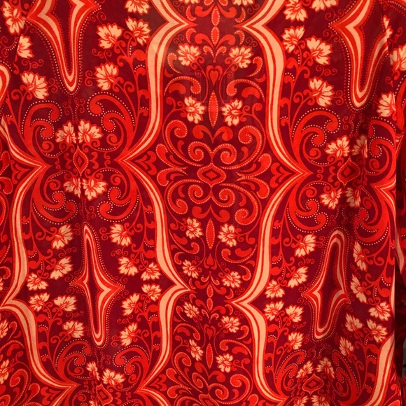 NEW Forever 21 70s Style Sheer Floral Top - Picture 5 of 5