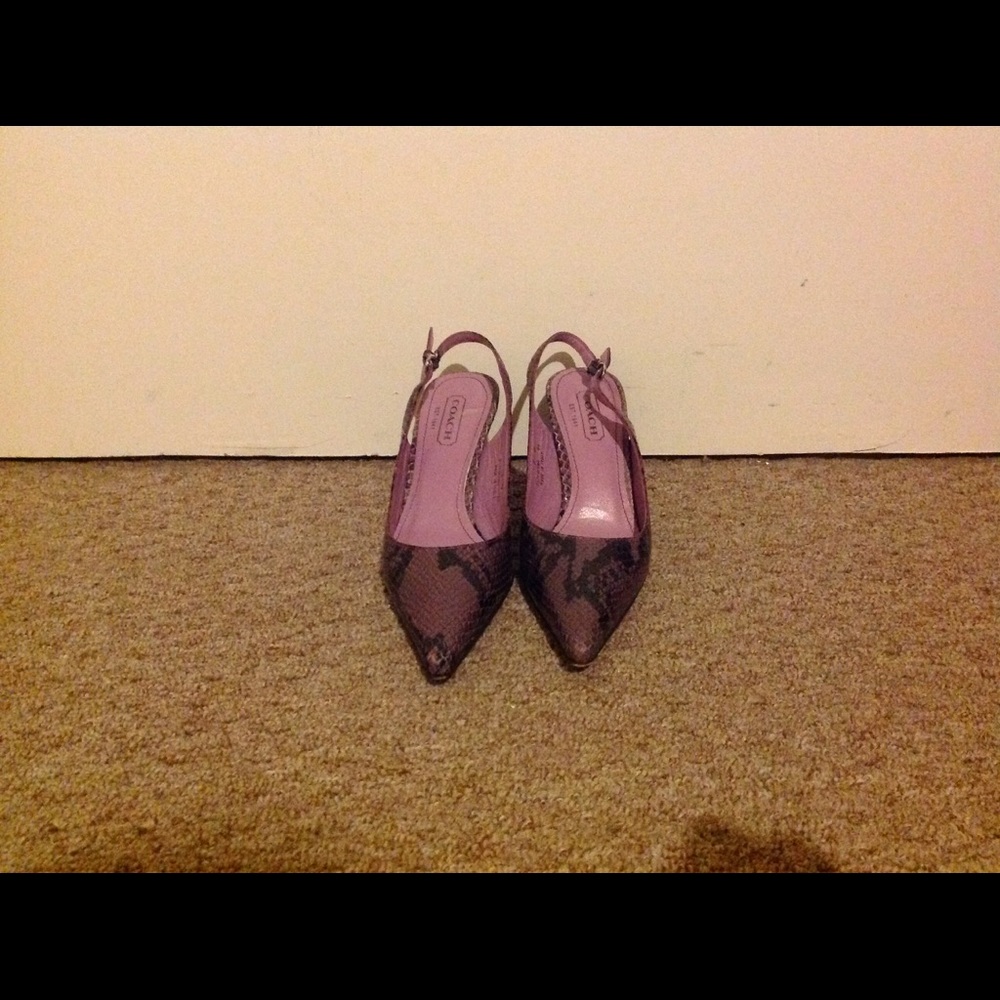 Coach Alena Pumps