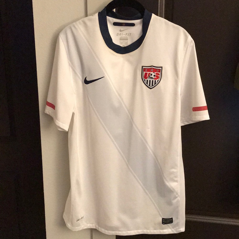 Men’s medium USA World Cup jersey. Great condition