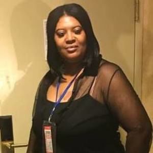 Meet your Posher, Jeanine