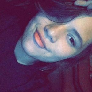 Meet your Posher, Abigail