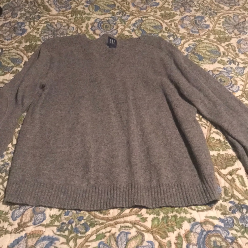 Excellent condition men’s GAP sweater, L
