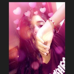 Meet your Posher, Estefania