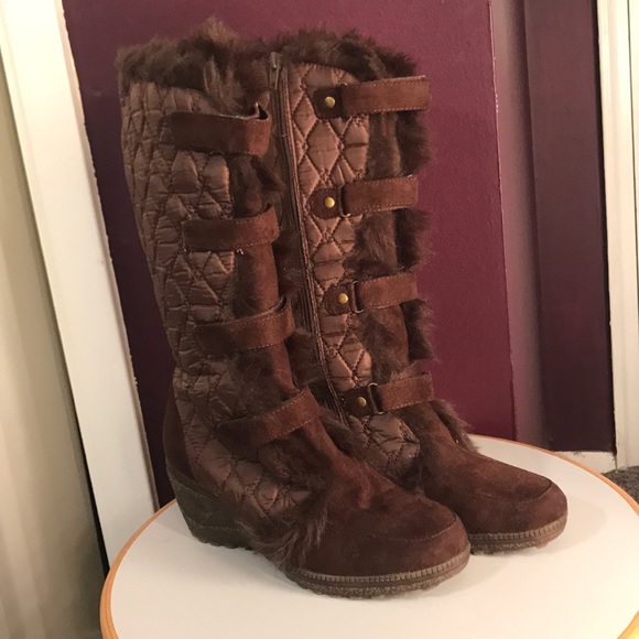 NWOT- Brown fur zip heel boots Size 7 - Picture 1 of 4