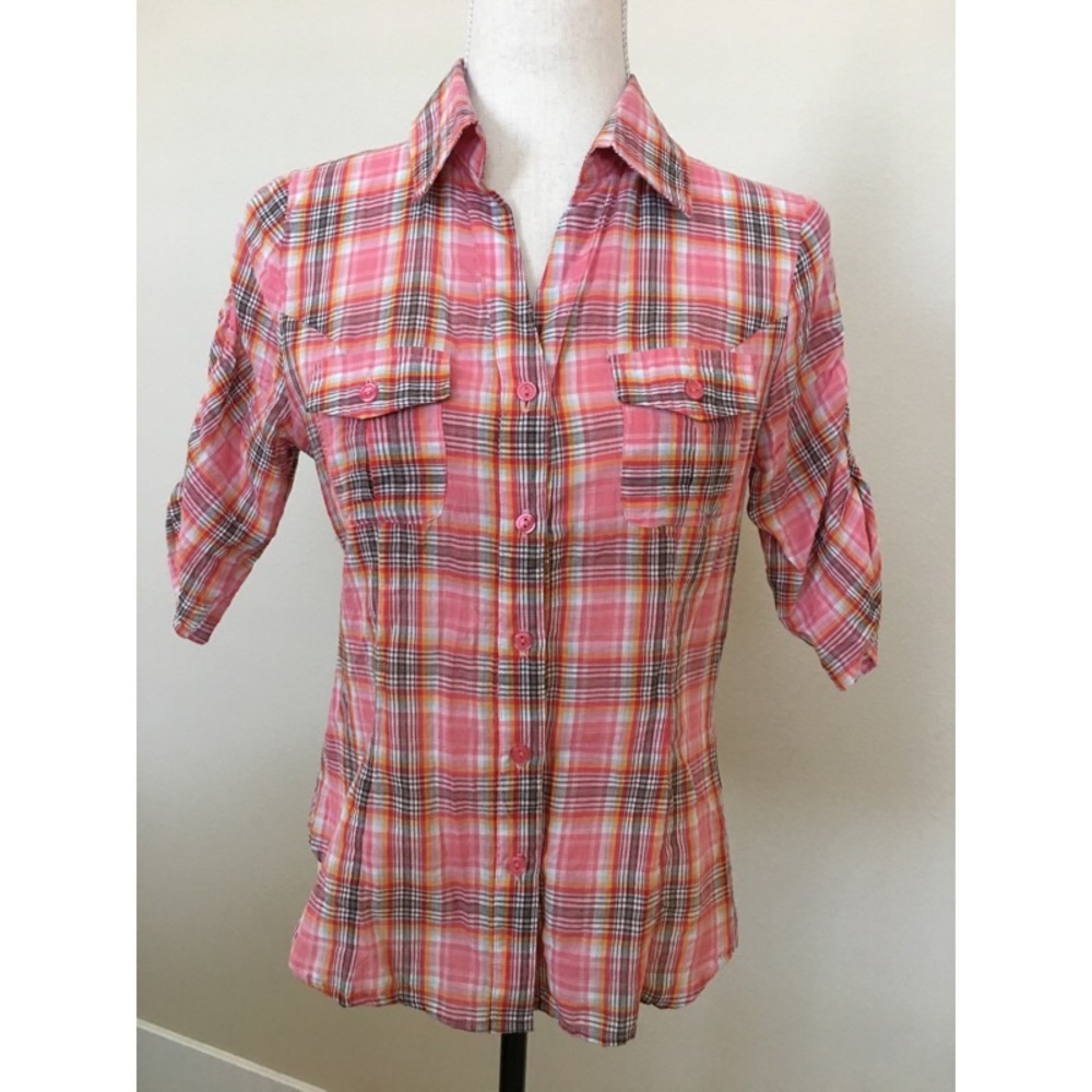 🌷🌸Lovely pink, plaid shirt.