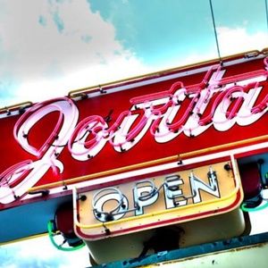 Meet your Posher, Jovita