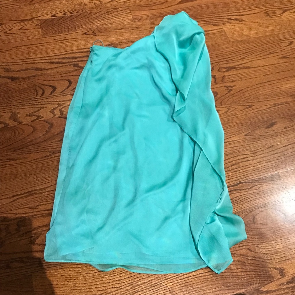 Dress - Picture 4 of 4