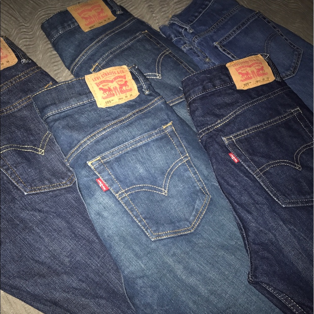 5 pair of barely worn Levi's 505 size 29