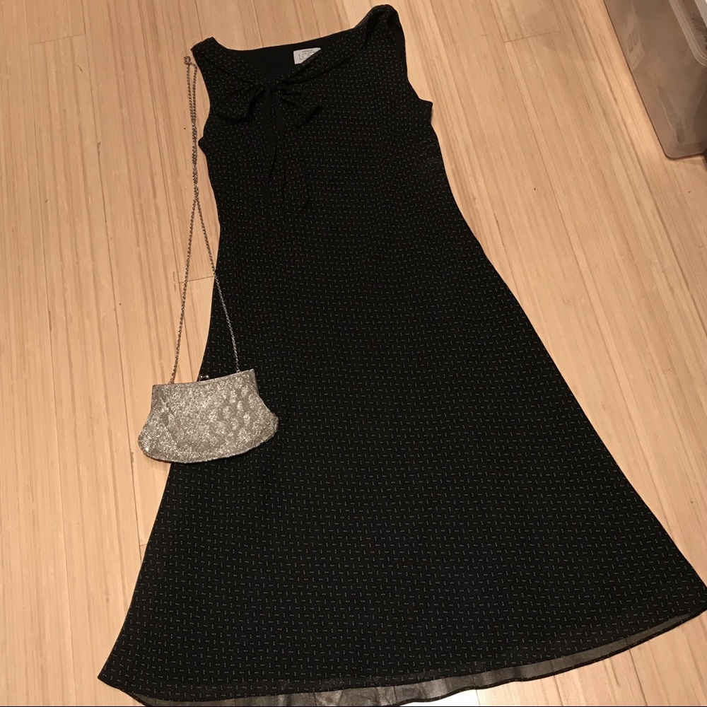 Asymmetrical neck w/bow, tiny dots navy dress