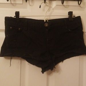 women's black distressed shorts