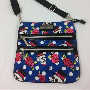 Betsey Johnson Skulls & Roses Cross Body Bag Purse