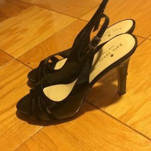 Slingback pump