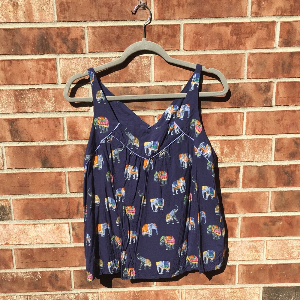 Blue elephant top