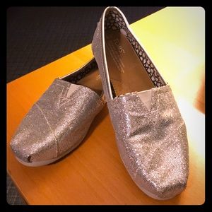 TOMS classic silver glitter slip ons - BRAND NEW