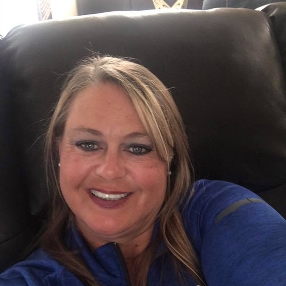 Meet your Posher, Sara - Picture 1 of 1