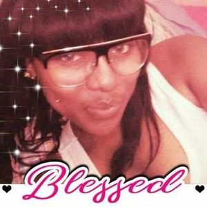 Meet your Posher, Latoya