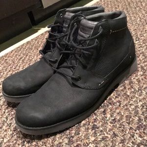 Men’s sized 12 tevas