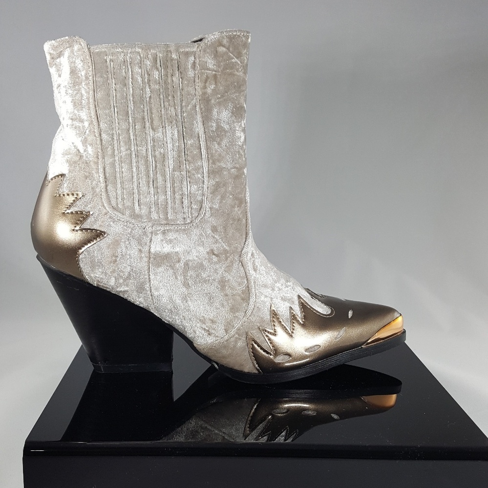 Champagne color ankle boot