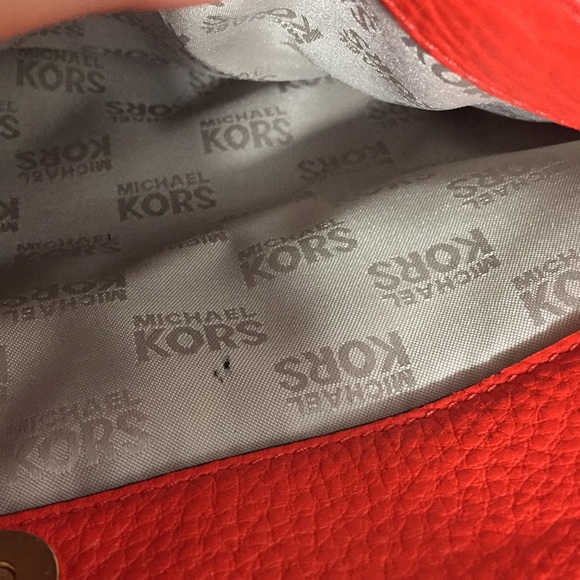 MICHAEL KORS BAG💕 - Picture 5 of 8