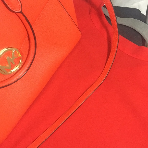 MICHAEL KORS BAG💕 - Picture 8 of 8