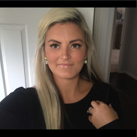Meet your Posher, Adele - Picture 1 of 1
