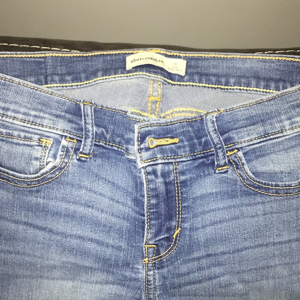 Abercrombie jeans