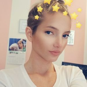 Meet your Posher, Elizabeth