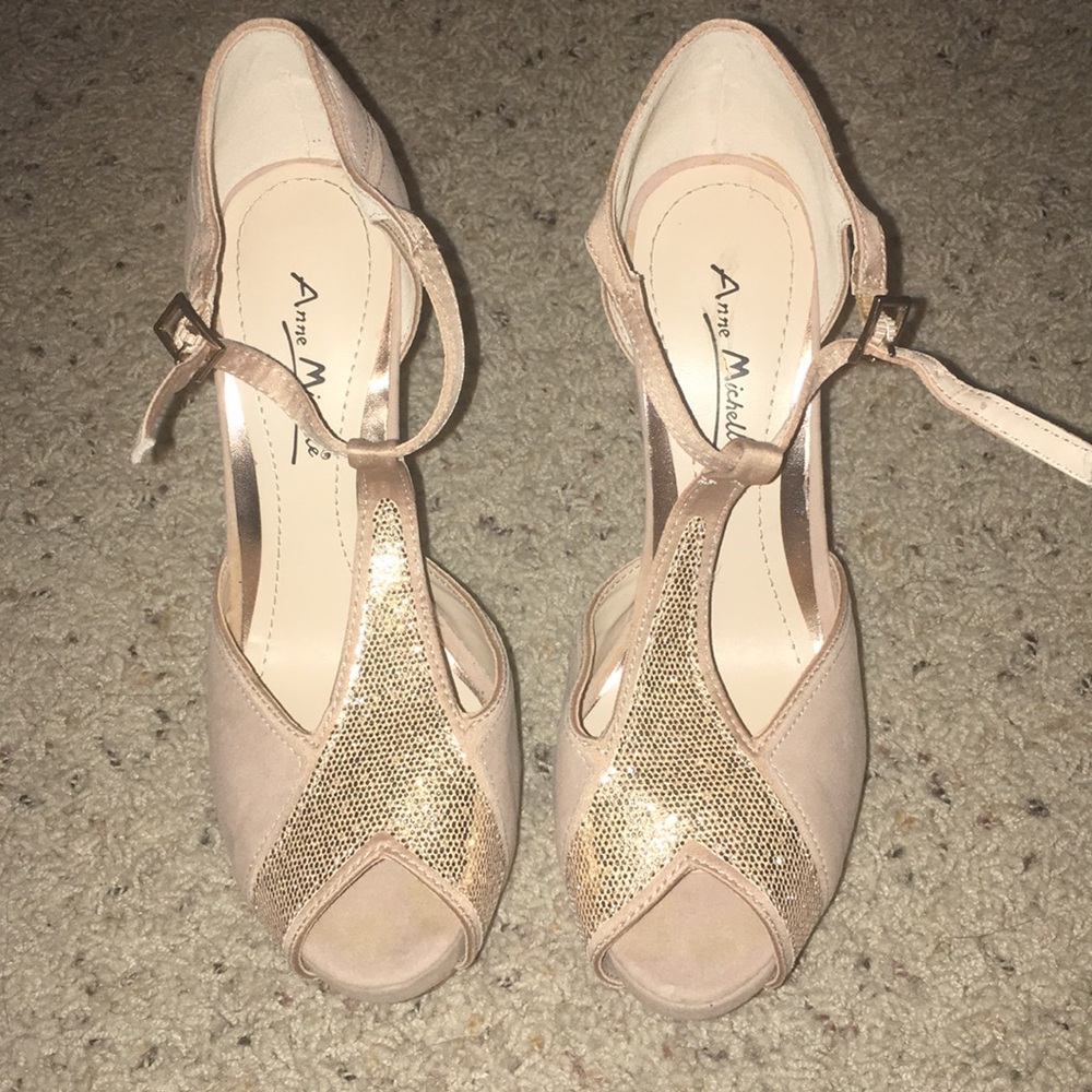 Shoe