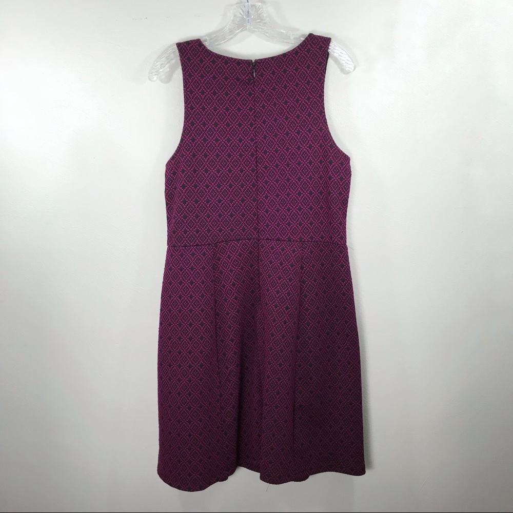 ❌SOLD❌41Hawthorn Textured Dress - Picture 4 of 5