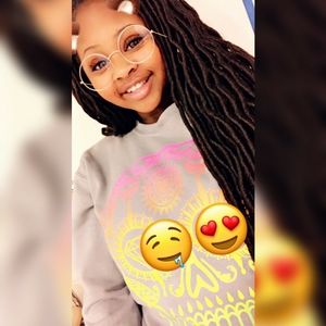 Meet your Posher, Miajiah