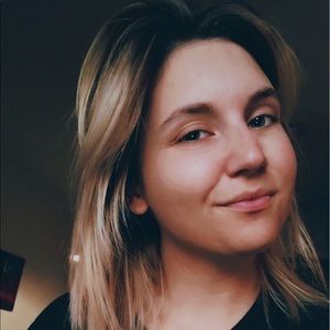 Meet your Posher, Zoe