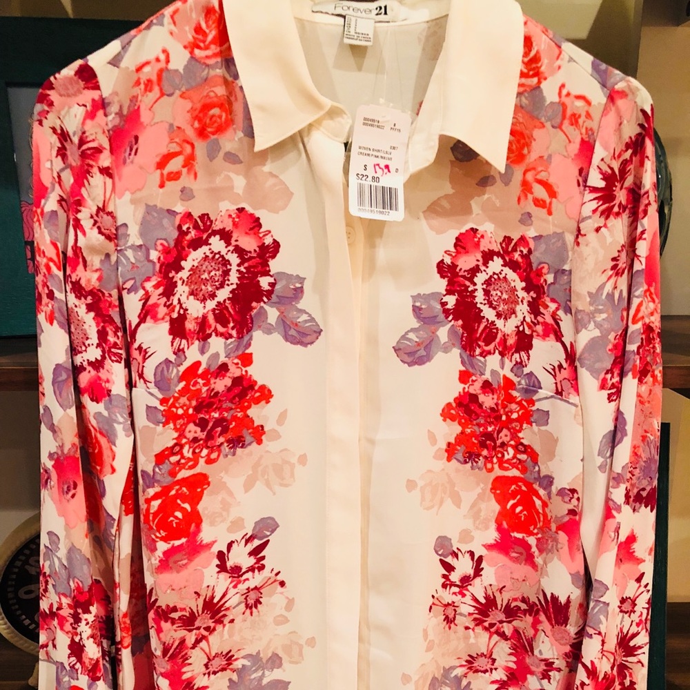 NWT Forever 21 White Floral Button Down