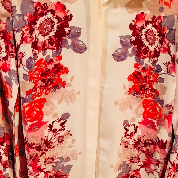 NWT Forever 21 White Floral Button Down - Picture 3 of 4