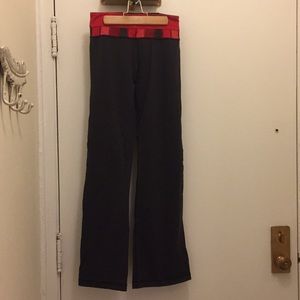 Lulu yoga pants