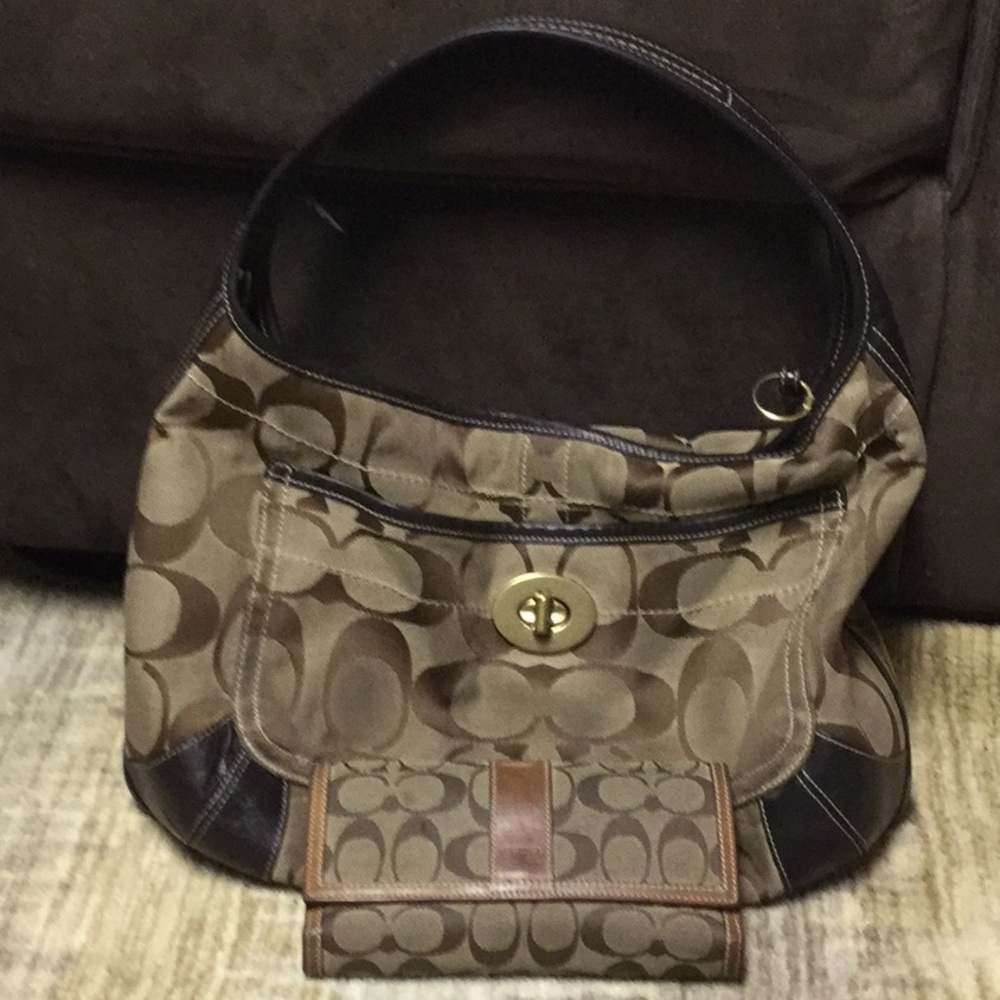 AUTHENTIC COACH PURSE AND WALLET