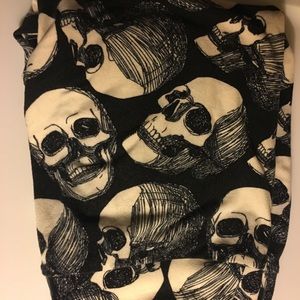 Lularoe Skull leggings