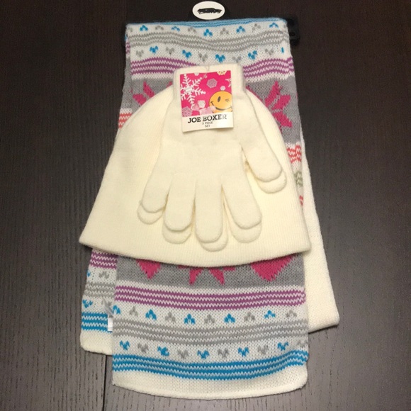 Joe Boxer Gloves, Scarf, and Hat Set - NWT - Picture 1 of 3