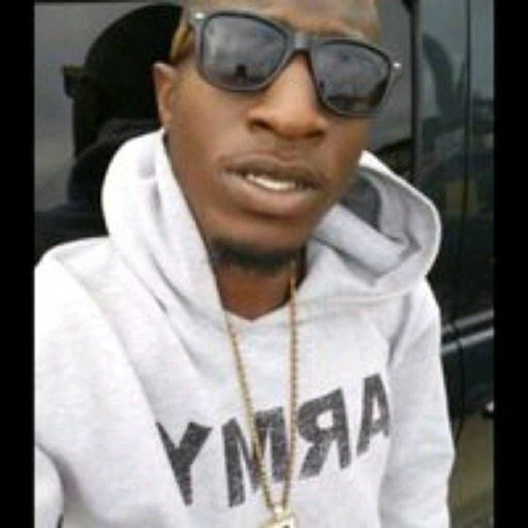 Meet your Posher, Samuel - Picture 1 of 1