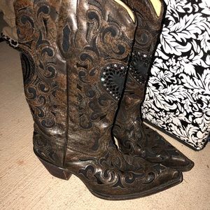 Corral boots