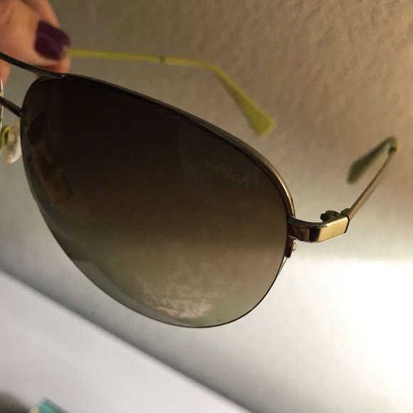 Coach aviator sunglasses - Picture 2 of 4