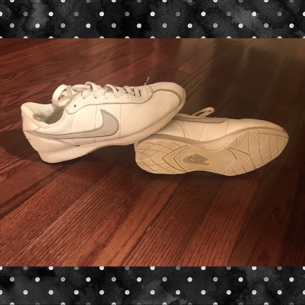 Nike white cheer tennis shoes