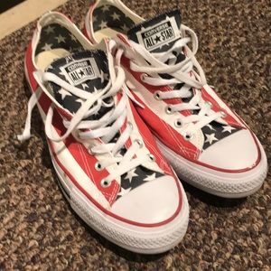 Size 12 American flag converse