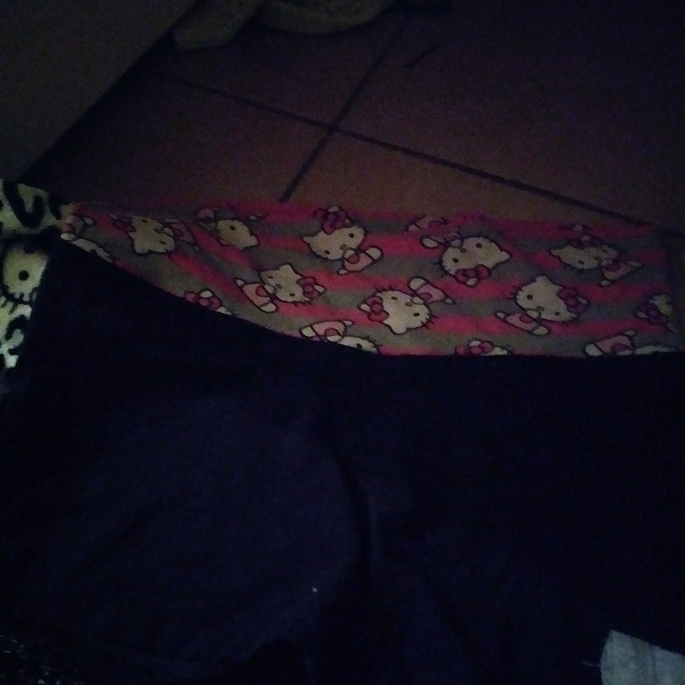 Nice hello kitty shorts size Large
