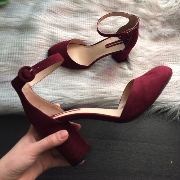 NWT Burgundy Court Heels - Picture 2 of 3