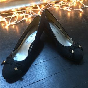 NEW Karen Scott Black Suede Wedges 5.5